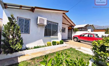 Bella casa en Venta Pirque