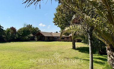 Hermosa Casa en ubicación privilegiada, futuro sector comercial.