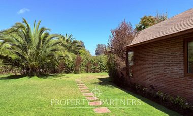 Hermosa Casa en ubicación privilegiada, futuro sector comercial.