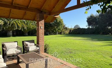 Hermosa Casa en ubicación privilegiada, futuro sector comercial.