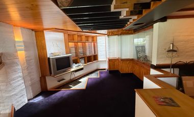 Casa en venta con piscina - Cumbayá Reservorio de agua