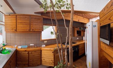 Casa en venta con piscina - Cumbayá Reservorio de agua