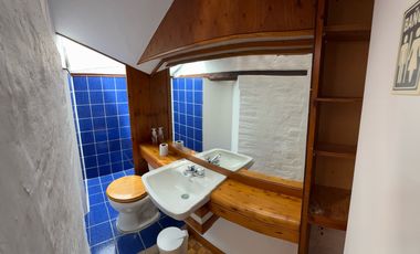 Casa en venta con piscina - Cumbayá Reservorio de agua