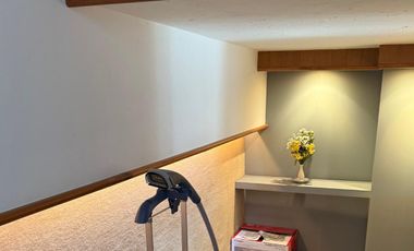 Casa en venta con piscina - Cumbayá Reservorio de agua