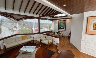 Casa en venta con piscina - Cumbayá Reservorio de agua