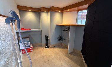 Casa en venta con piscina - Cumbayá Reservorio de agua