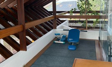 Casa en venta con piscina - Cumbayá Reservorio de agua