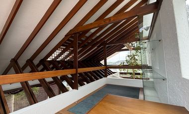 Casa en venta con piscina - Cumbayá Reservorio de agua