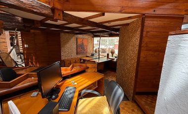 Casa en venta con piscina - Cumbayá Reservorio de agua