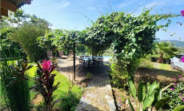 CASA EN RENTA, ACATITLN VALLE DE BRAVO