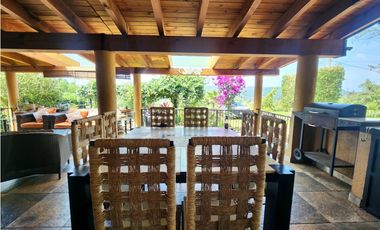 CASA EN RENTA, ACATITLN VALLE DE BRAVO