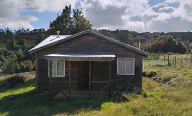 Se vende parcela con dos casas en Caipulli