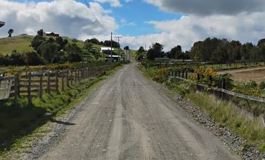 Se vende parcela con dos casas en Caipulli