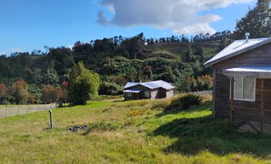 Se vende parcela con dos casas en Caipulli