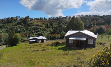 Se vende parcela con dos casas en Caipulli