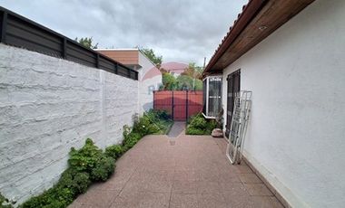 Casa en Los Domínicos, Las Condes