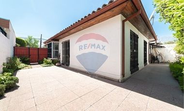 Casa en Los Domínicos, Las Condes