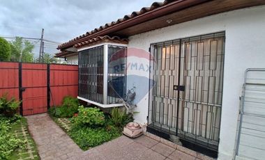 Casa en Los Domínicos, Las Condes