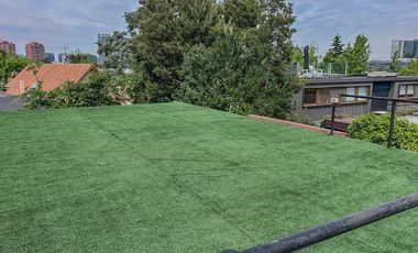 Casa en barrio residencial. Vitacura