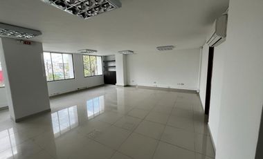 OFICINA EN ARRIENDO EN CIRCUNVALAR/PEREIRA