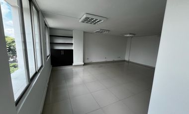 OFICINA EN ARRIENDO EN CIRCUNVALAR/PEREIRA