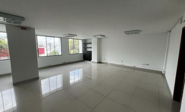 OFICINA EN ARRIENDO EN CIRCUNVALAR/PEREIRA
