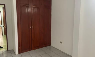 Se vende casa de dos plantas en 10ma etapa de La Alborada JosS