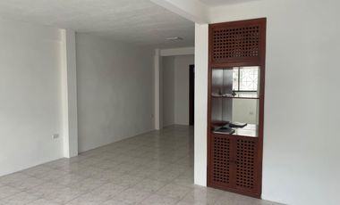 Se vende casa de dos plantas en 10ma etapa de La Alborada JosS