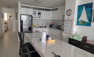 VENDO DEPARTAMENTO FRENTE AL MAR CHIPIPE SALINAS RECIEN REMODELADO