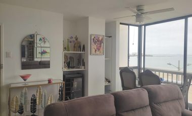 VENDO DEPARTAMENTO FRENTE AL MAR SALINAS CHIPIPE IDEAL PARA JUBILADOS UBICACION ESTRATEGICA