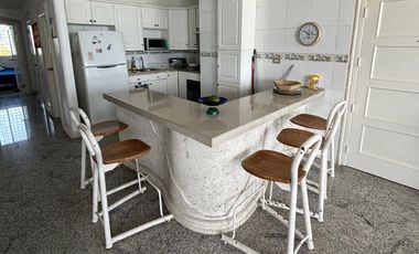 VENDO DEPARTAMENTO FRENTE AL MAR CHIPIPE SALINAS SANTA ELENA