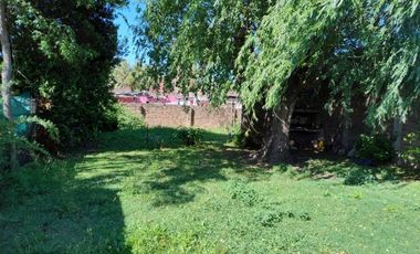 Casa en venta - 2 Dormitorios 1 Baño - 359Mts2 - Carmen de Areco