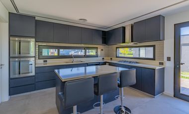 Casa de categoria Rumencó Joven