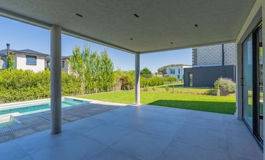 Casa de categoria Rumencó Joven