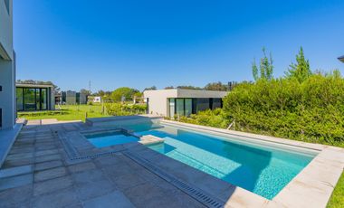 Casa de categoria Rumencó Joven