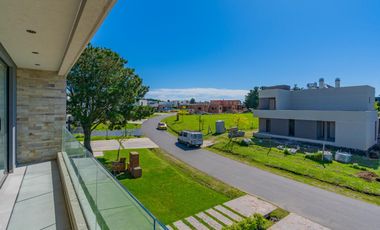 Casa de categoria Rumencó Joven