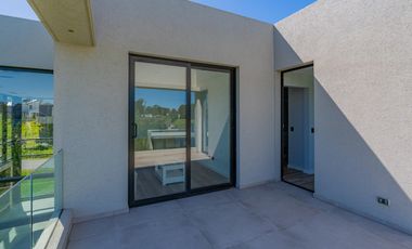 Casa de categoria Rumencó Joven