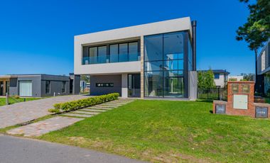 Casa de categoria Rumencó Joven