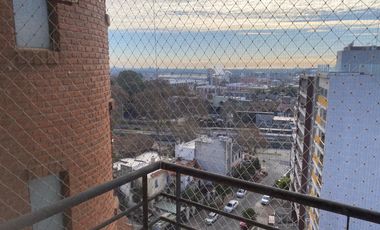 VENTA - Bernal centro-Exc punto-3amb-Alto-Luz y sol-Balcón-Vista al río-70m2