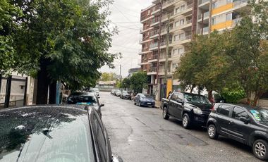 VENTA - Bernal centro-Exc punto-3amb-Alto-Luz y sol-Balcón-Vista al río-70m2