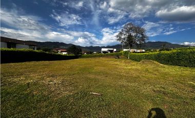 VENDO LOTE EN VENTA LAS MARGARITAS COMBIA