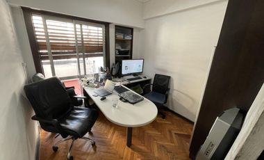 Departamento de 4 ambientes c/ cochera en Venta - Avellaneda