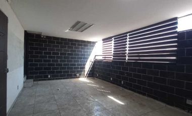 BODEGA EN RENTA  EL CARMEN EL MARQUÉS