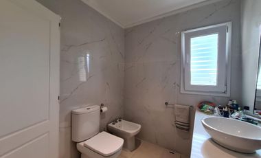 Casa en venta en barrio Vila Marina, Villanueva, Tigre