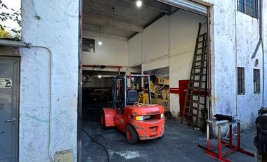 Depósito / Local en Alquiler