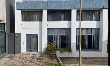 Depósito / Local en Alquiler