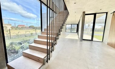 Casa de 6 Ambientes en Venta en La Reserva Cardales