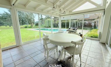 Casa 6 ambientes en Venta - En golf club Tulsa