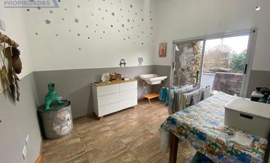 Casa + Depto en planta alta + deposito tipo losa en