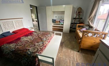 Casa + Depto en planta alta + deposito tipo losa en